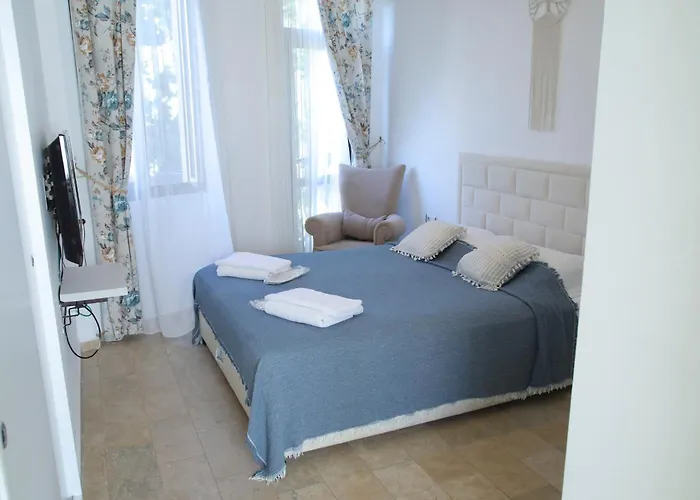 Apaz Alacati Çeşme