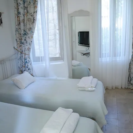 Apaz Alacati Готель Чешме